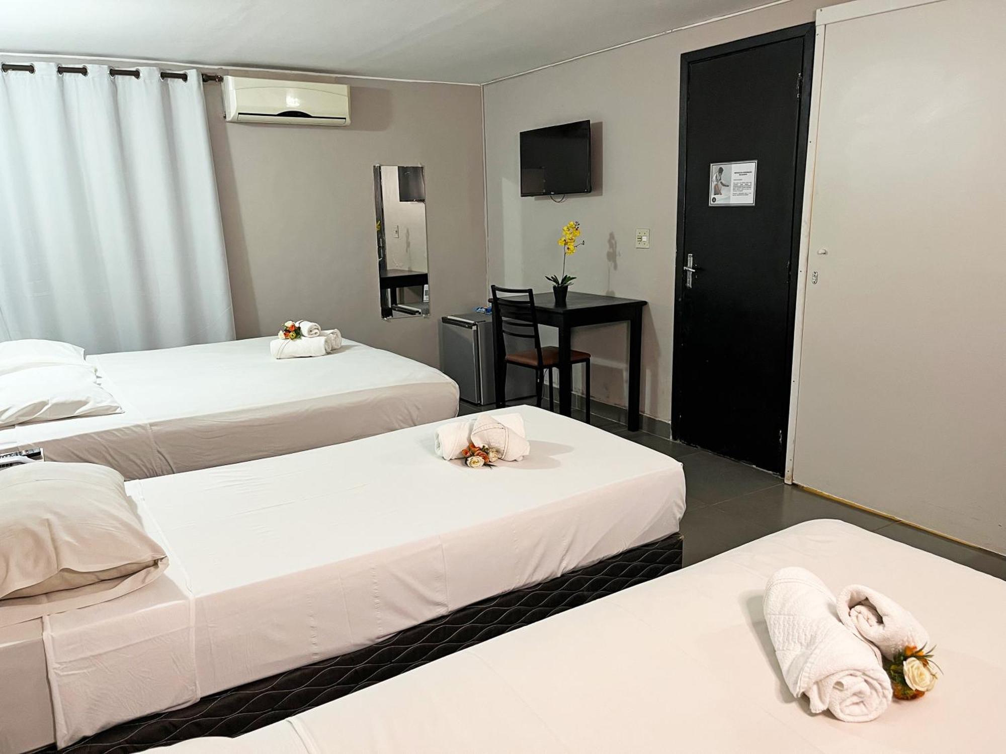 Quarto Triplo Econômico