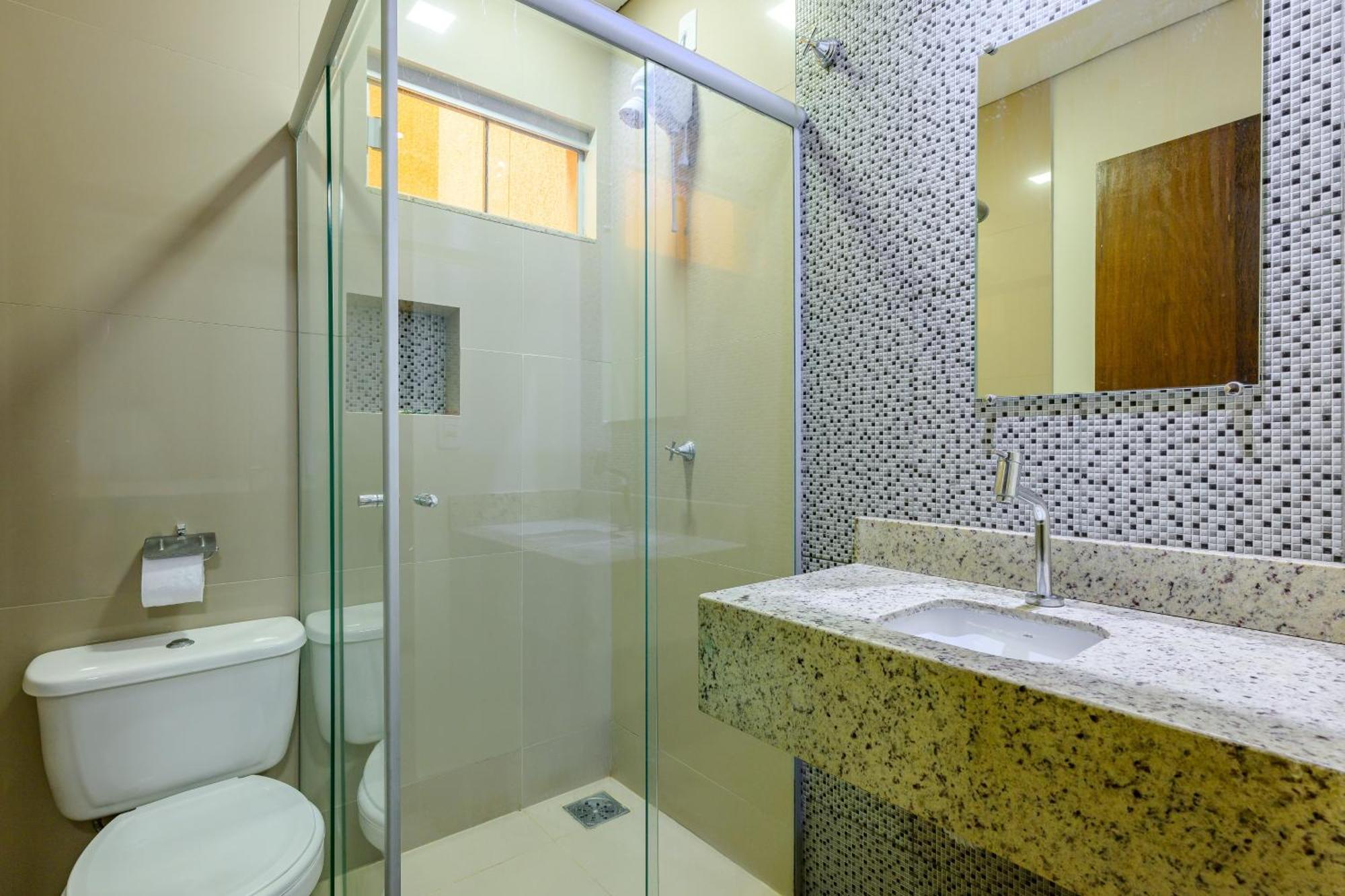 Quarto com 2 Camas de Solteiro