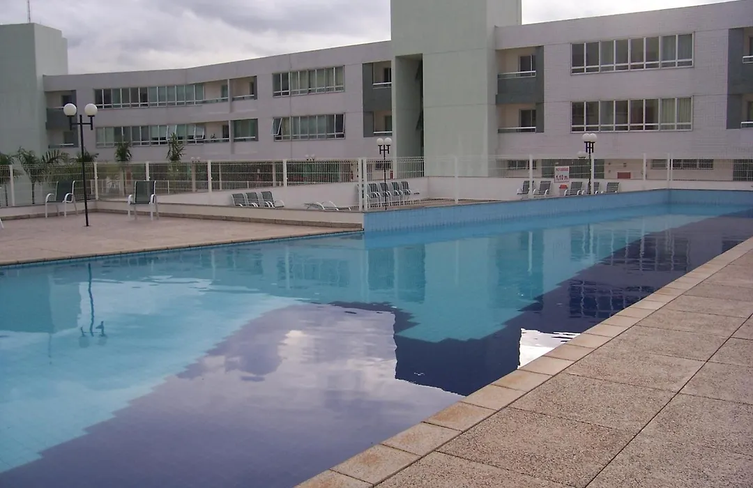 Premier Hplus Long Stay-1