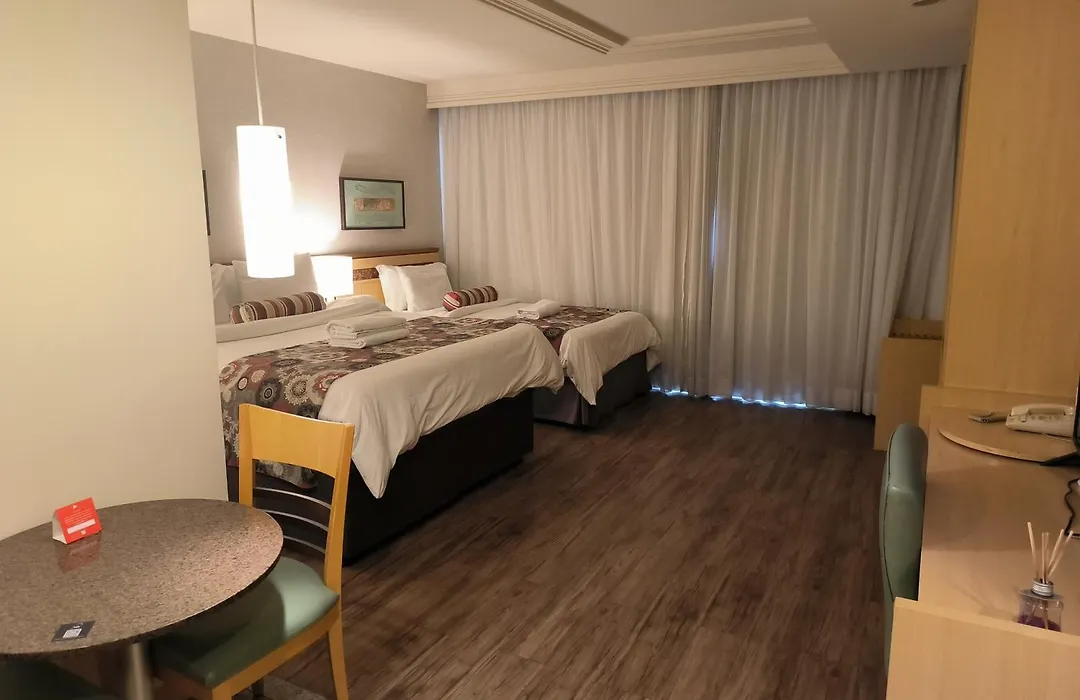 RARIDADE!!! - Flat de Alto Padrão - Preço Imbatível - Cama King Size - Muitos Eletrodomésticos - Limpeza Diária Gratuita-1
