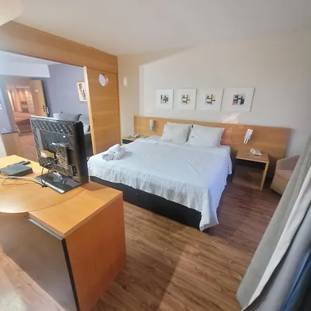 Flat no Golden Tulip By Rei dos Flats-2